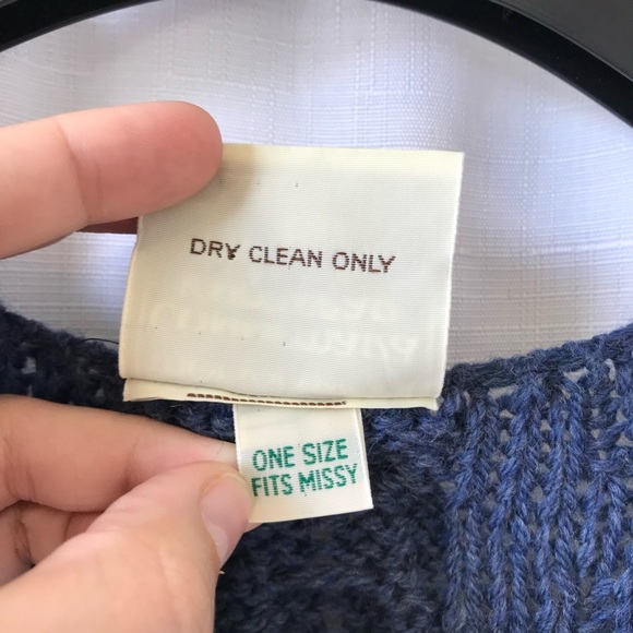 Connemara Knitwear 100% Pure New Wool Merino Cropped Poncho Made in Ireland Blue - Picture 8 of 13